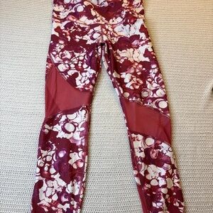 Women's Red Patterned Leggings